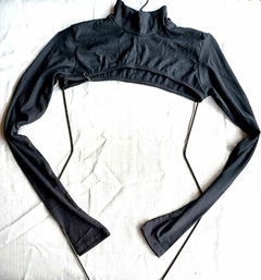Crop top Negro con cuellito