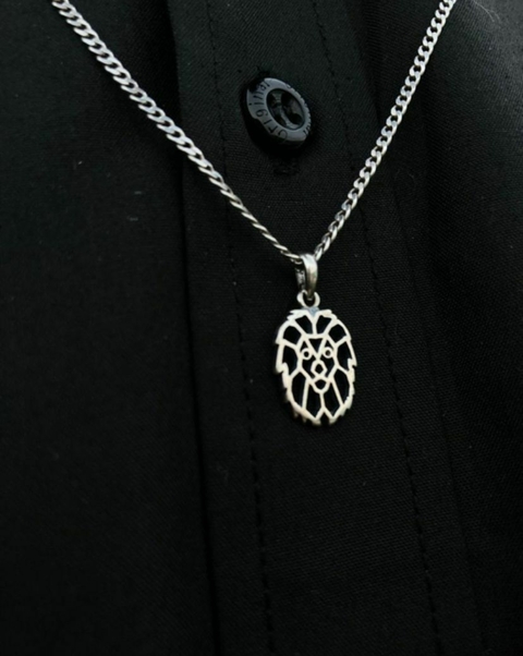 Pingente leão vazado