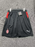 short modelo torcedor do ac milan i temporada 25/26 na cor preto com detalhes branco e vermelho