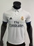 camisa retrô Real Madrid 2016‑17. Gola polo, detalhes roxo‑azulados