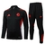 kit treino do bayern de munique temporada 25/26 jaqueta e calça nas cores preto e detalhes vermelho com ziper curto