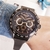 relogio Tag Heuer Calibre Heuer Carrera com cores marrom