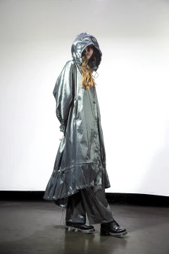 TRENCH SHUKAI SILVER BRUSHED - comprar online
