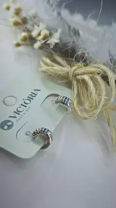Brinco Argola Colors 10mm Diâmetro Fecho Clic em Prata 925 - Victória Joias em Prata 925