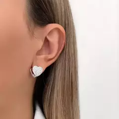 Brinco Coração Cravejado Zirconia 11mm Diâmetro Fecho Clic em Prata 925 - comprar online