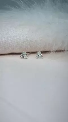 Brinco Ponto de Luz Redondo Zirconia em Prata 925 - comprar online