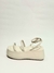 Flatform Thaina
