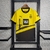 Camisa Borussia Dortmund BVB I Home Titular 23/24 - Torcedor Masculina - Amarela. grafismo do signal iduna park, muralha amarela 2023-2024