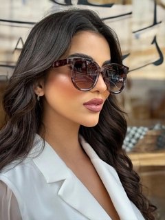 Óculos de Sol Redondo Sofia - Branco Camuflado - Acetato