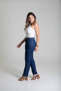 CALÇA JEANS RETA SAWARY BOLSO FACA - MODELA BUMBUM na internet