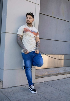 REMERA AMBITIONS HOMBRE
