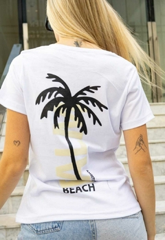 REMERA AMBITIONS DAMA PALMERAS - tienda online
