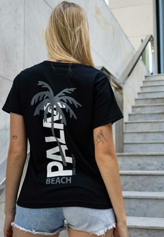 REMERA AMBITIONS DAMA PALMERAS