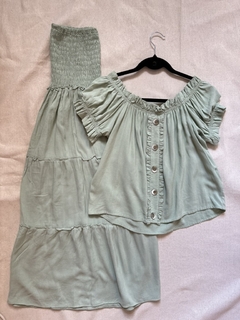 Conjunto | saia e cropped na internet