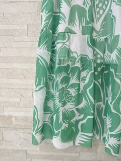 Saia midi de tule com forro // M na internet