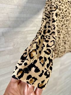 Camisa Onça H&M