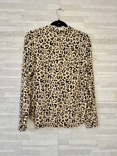 Camisa Onça H&M - comprar online