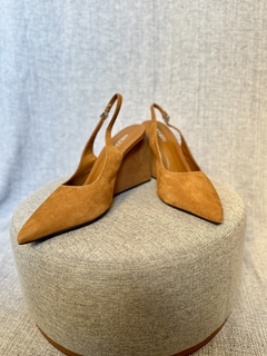 Sapato Bico Fino Arezzo - Camaleão Moda Sustentável