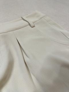 Shorts de fio amarelo manteiga // 40 na internet
