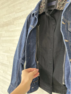 Jaqueta Jeans com gola de strass da Animale // G - loja online