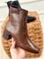 BOTA EM COURO MARROM SALTO 5 CM