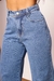 Calça wide leg jeans clara.