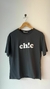 T-shirt chic na internet