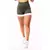 Short fitness verde militar com detalhes brancos e cintura alta, ideal para atividades físicas.