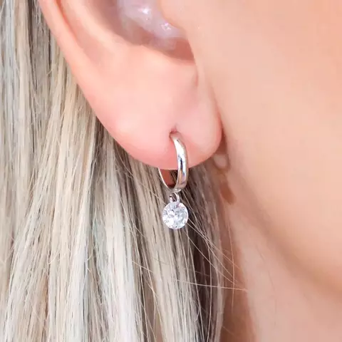 Brinco de Argolinha Simples em Aço Inox com Zircônia 5mm