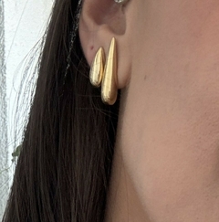 Imagem do Brinco Duplo Gota Banhado a Ouro 18k