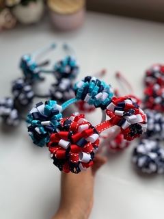 Tiara Pompom de Fita Escolar - comprar online