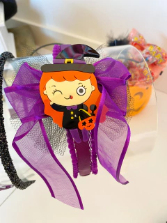 Tiara Halloween na internet
