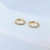Brincos Duplo Argolas Clic Uma Fileira de Zircônias - Semijoia Banhada a Ouro 18K - 001627 - La Roma Presentes