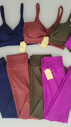 Conjunto de Calça em Suplex na internet