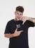 Camiseta Regular Estampada Brainwash (Preto) - loja online