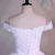 Vestido de noiva casamento Princesa com cauda decote ombro a ombro branco bordado e rendado - Requinte  Noivas
