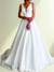 Vestido de noiva casamento Princesa decote Profundo Branco sem manga rendado com anágua saiote