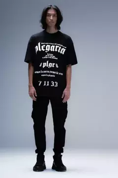Remera Oversize Orar Plegaria 0830