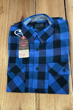 CAMISA CON BOLSILLOS AARON (0520)