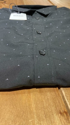 Imagen de CAMISA ESTAMPA KEFEREN (0423)