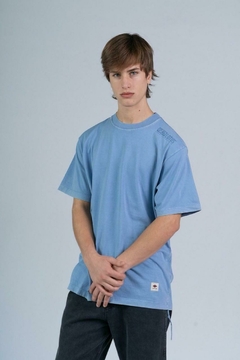 REMERA REGULAR LEWIS 0952 - tienda online