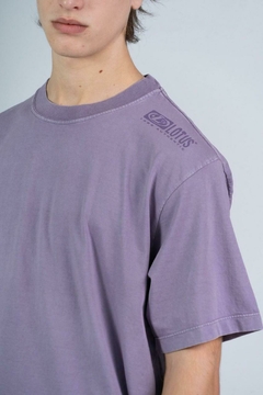 Imagen de REMERA REGULAR LEWIS 0952