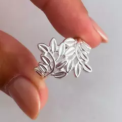 Anillo hojitas
