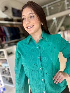 Camisa Sophia na internet