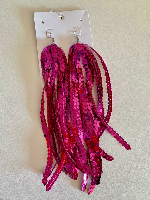 Brinco em lantejoulas