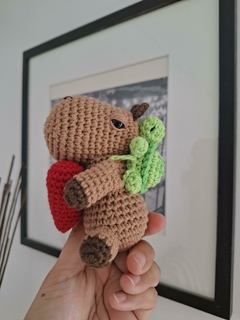 Carpincho Horacio corazón en internet