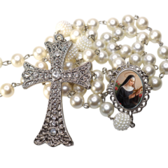 Terço Noiva Prata Santa Rita de Cássia Casamento Relicario em Perolas 12mm Homenagem - comprar online