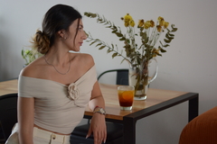 Top con Flor de Rosa - comprar online