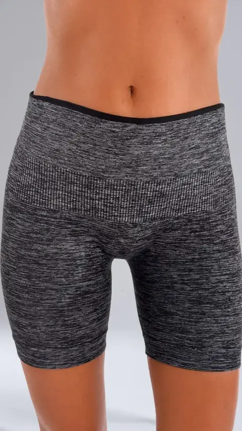 SHORT MORA ESSENTIAL