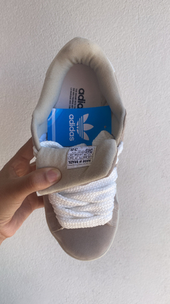 Imagem do Tênis Adidas campus beje